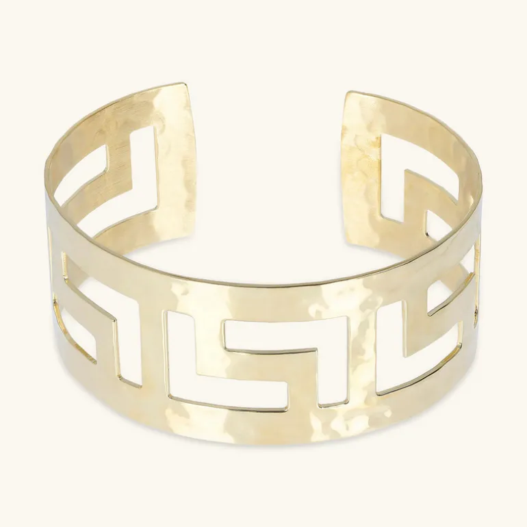Bracciale Rigido Martellato con Greca Traforata